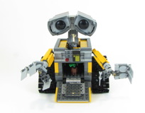 21303 WALL-E Review 15