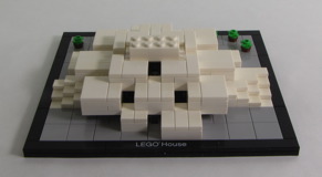 4000010 LEGO House Review 11